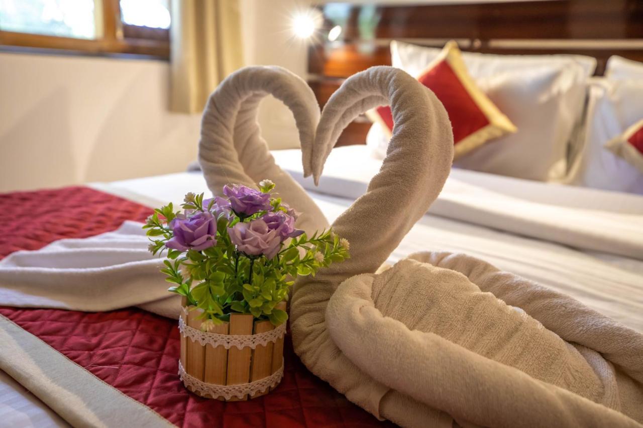 The Woodside Inn Benaulim Buitenkant foto
